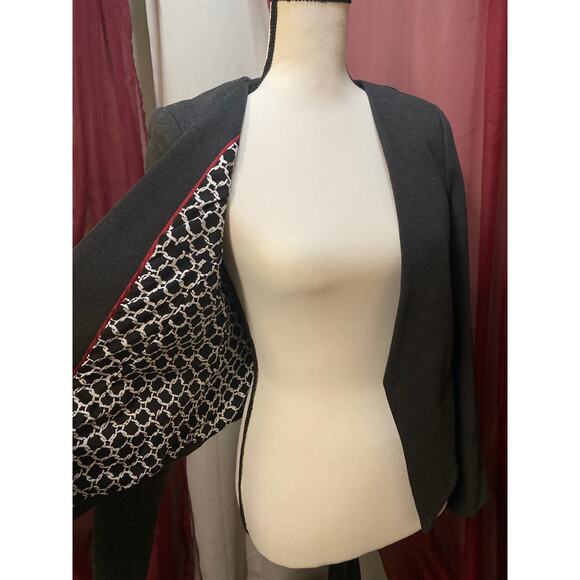 Mario Serrani Ladies' Gray Blazer with Stretch, size small - Picture 6 of 9